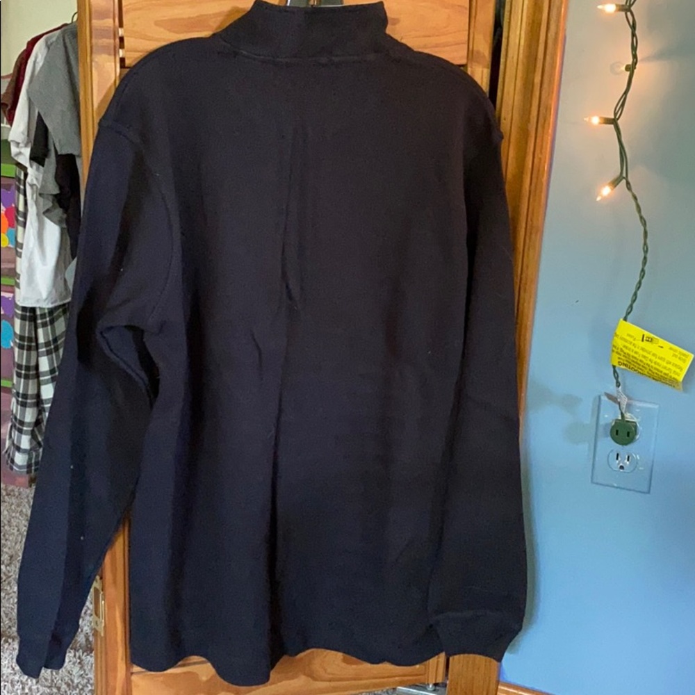 sweater - Picture 2 of 4